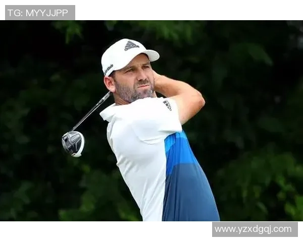 足球明星挑战高尔夫打杆技巧精彩瞬间回顾与分析